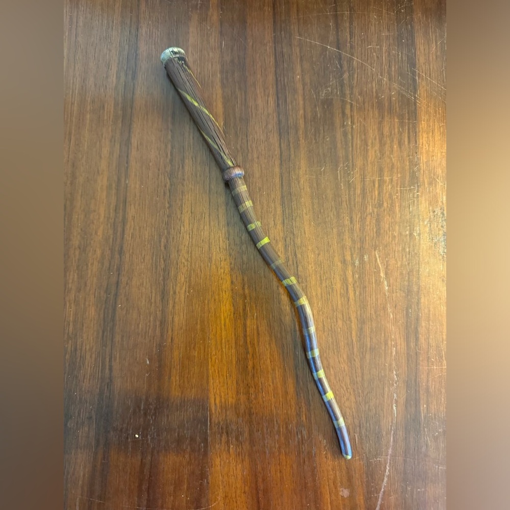 RARE Discontinued Wizarding World of Harry Potter Willow non-interactive wand